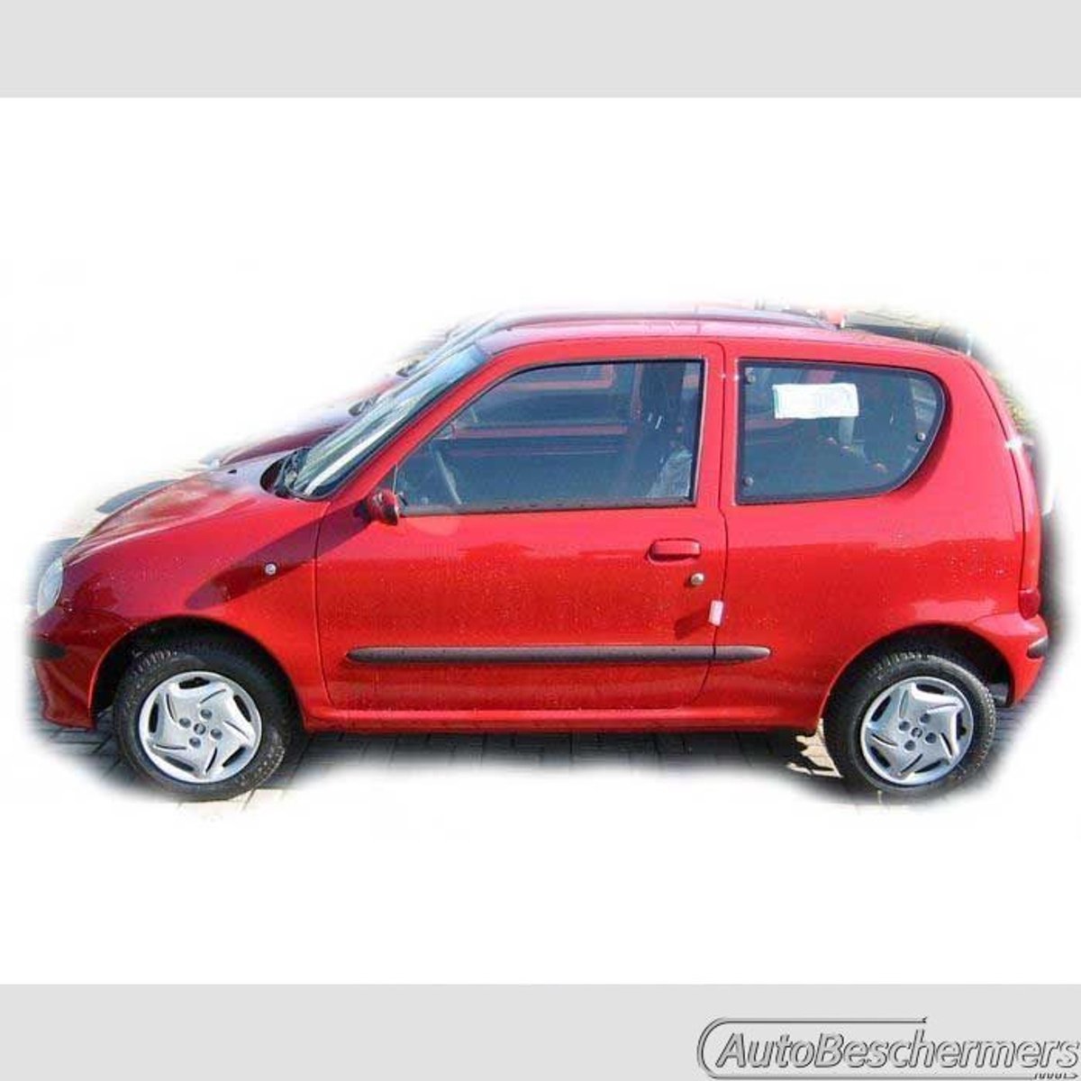 Stootlijsten set zwart voor Fiat Seicento 1998-2010. De stootstrips zijn zelfklevend. Set a 4 stuks (#0009)