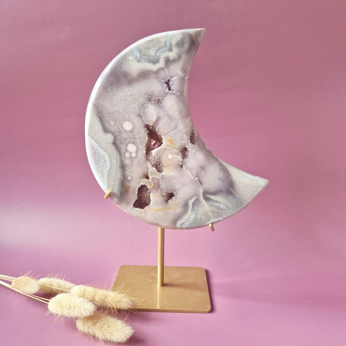XL Edelsteen Druzy Pink Amethyst Maan – Hoge Kwaliteit #50 999g | incl. metalen standaard | uniek stuk Roze Amethist