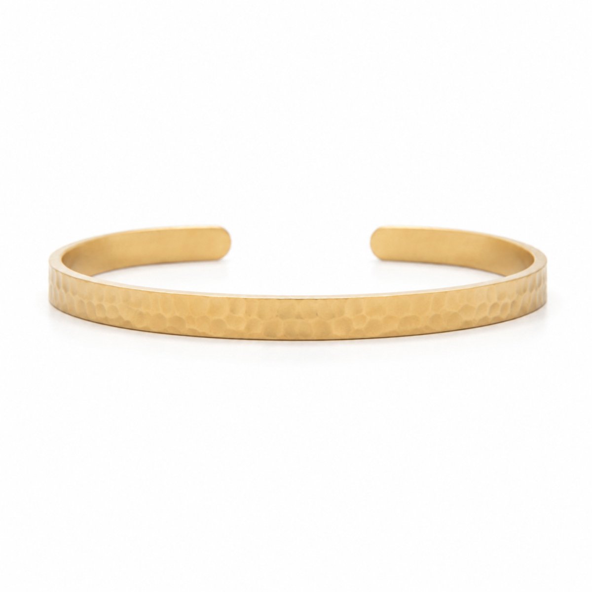 Marama Noa Armband Goud – Gehamerde Premium Stainless Steel Damesarmband – Licht Buigbaar – Ø 7 cm