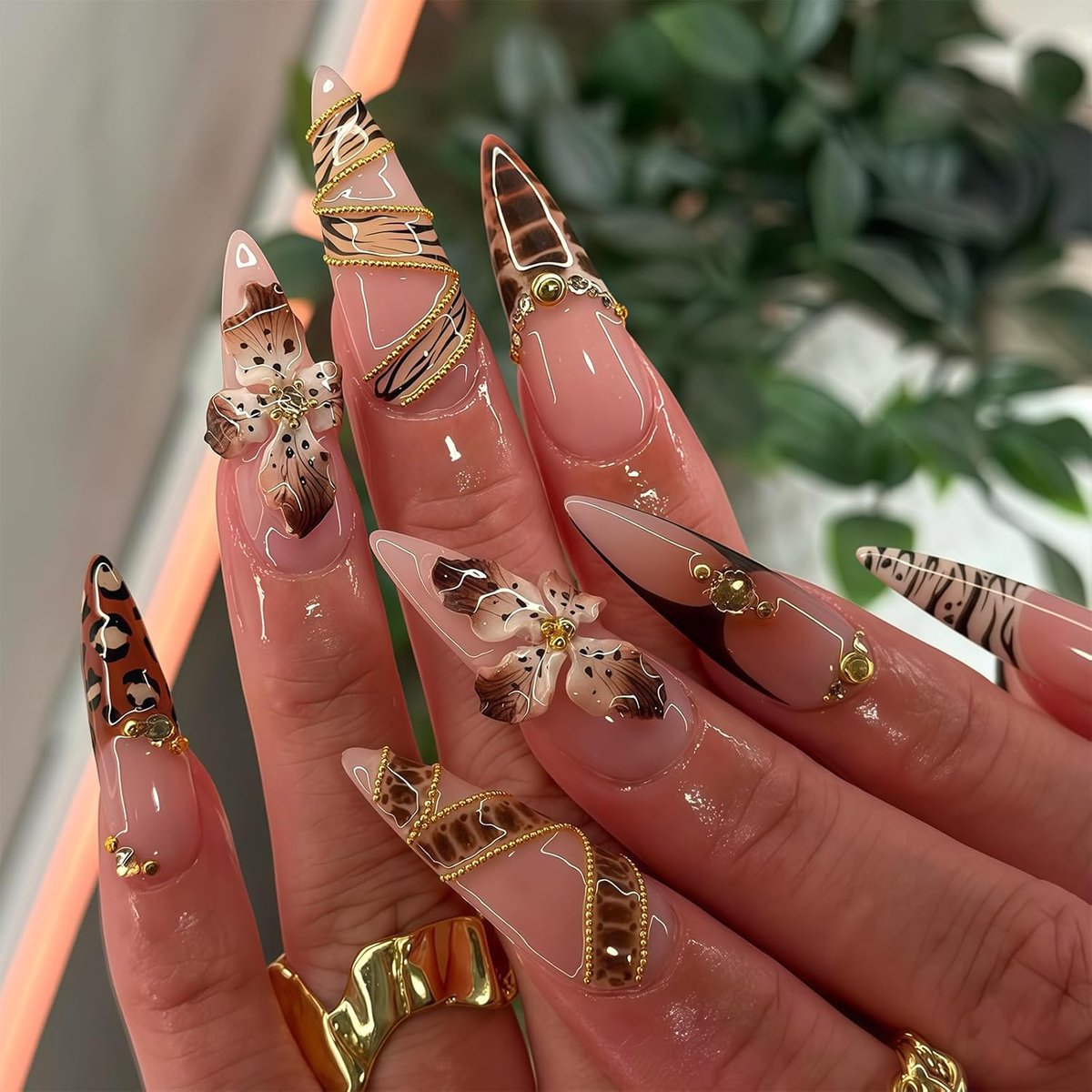 24 stuks French Tip Press-on Nagels Lang Amandel Bruin met Floral Leopard Print, Volledige Dekking Acryl Kunstmatige Nagels Herbruikbaar voor Vrouwen en Meisjes