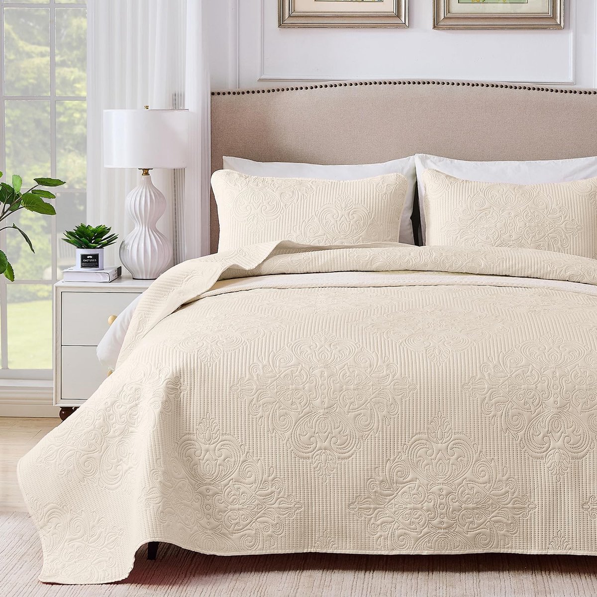 Omgoods - Beige Bedspread - Vintage Style Bedsprei met Kussenslopen