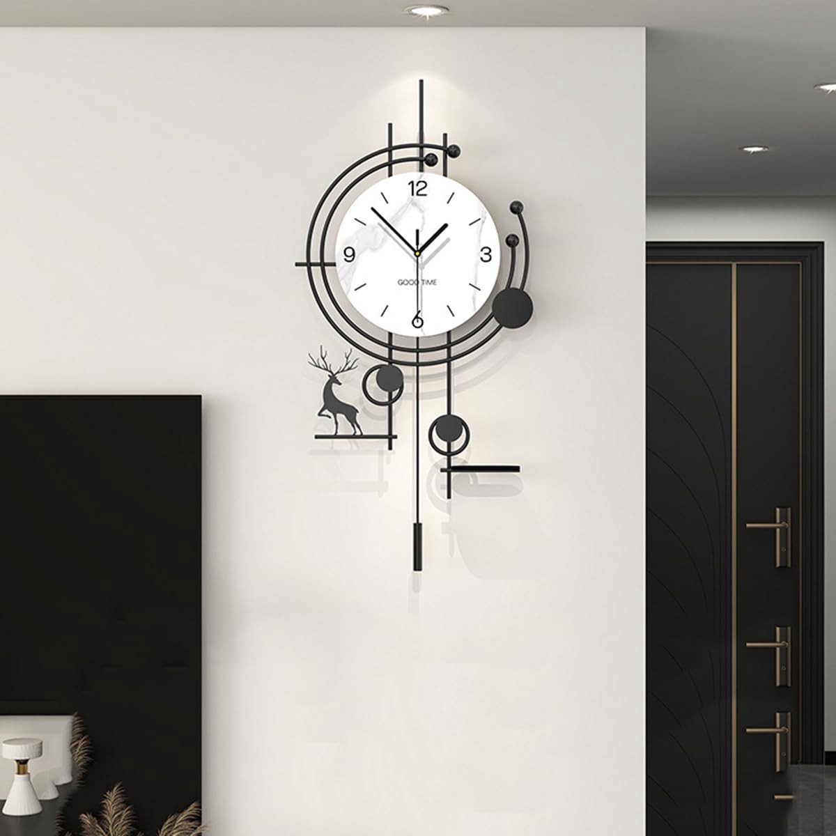 Omgoods - Moderne Scandinavische Wandklok - Minimalistische Decoratieve Klok zonder Tikgeluiden