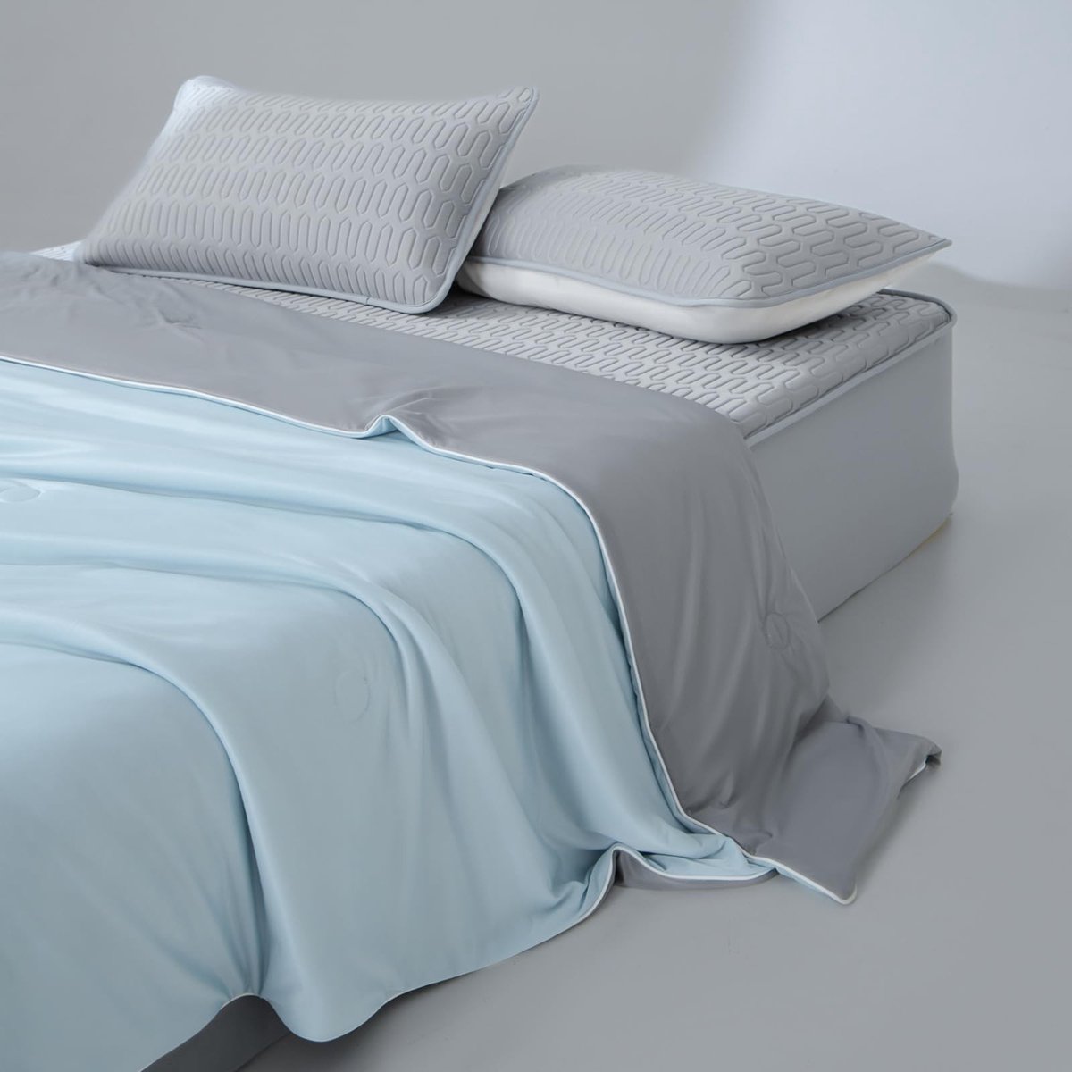 Omgoods - Donsdeken als Slaapdeken - Zachte Microfiber Dubbelzijdige Zomerdeken 100 x 150 cm Melk Wit