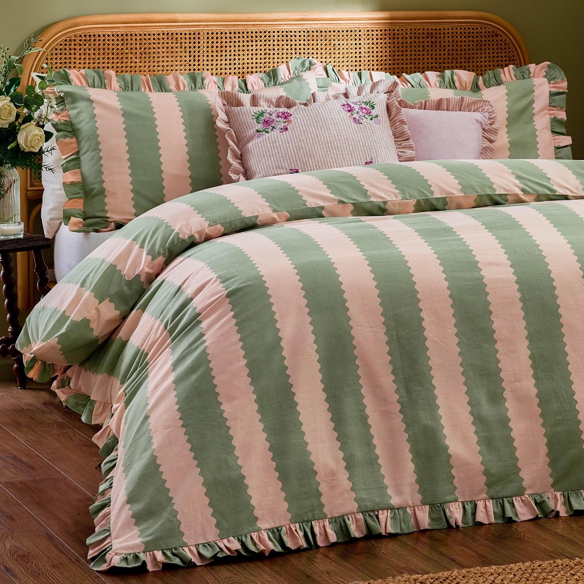 Omgoods - Wylder Birdie Stripe Duvet Cover Set van Katoen met Rimpels