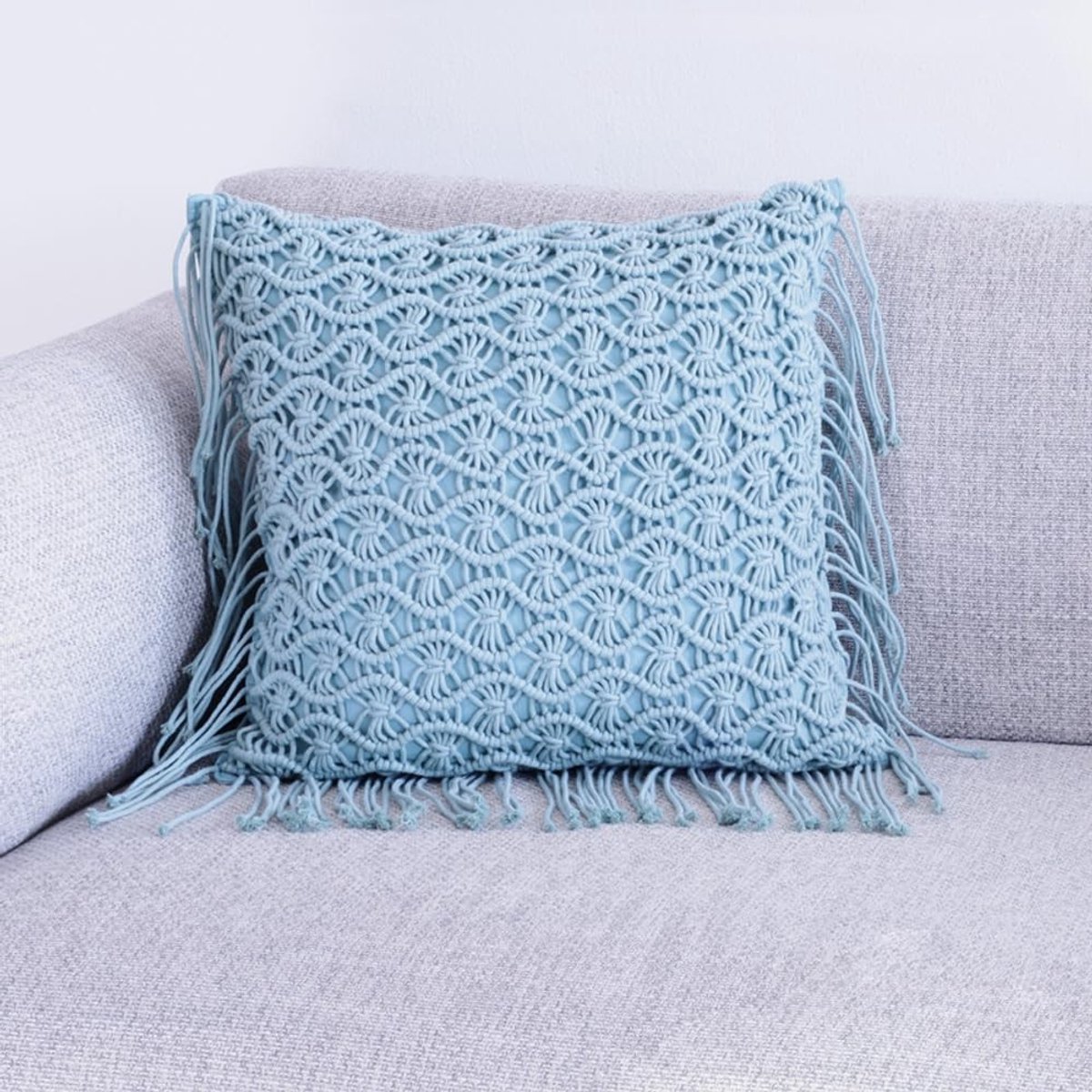 Omgoods - Macrame Kussenhoes Waves - 45 x 45 cm in Blauw voor Boho Decor