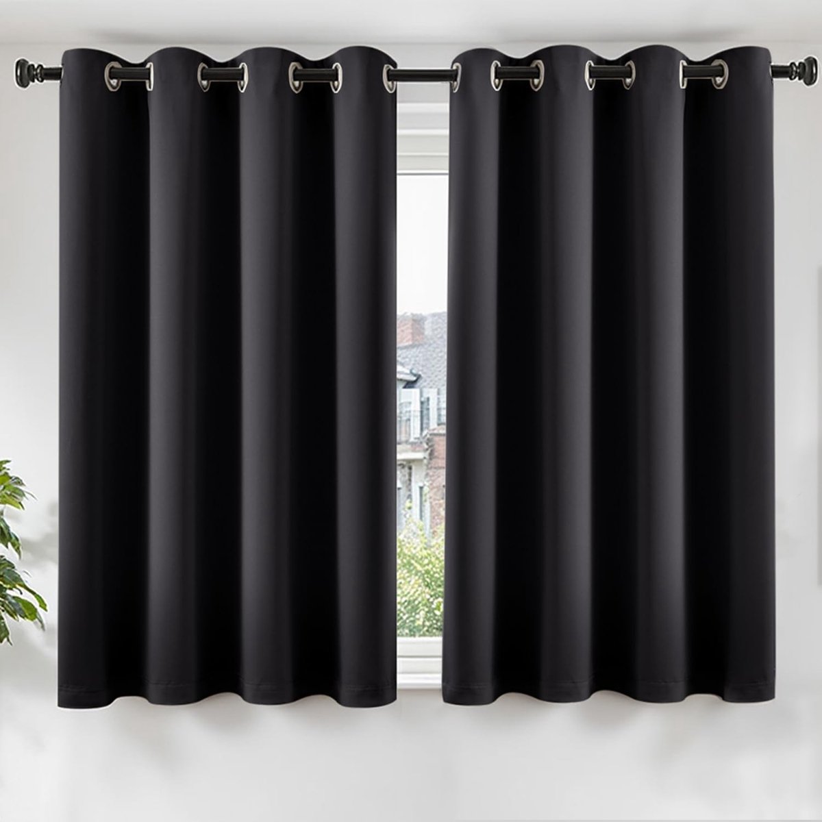 Omgoods - Opaque Blackout Gordijnen - Set van 2 - 145 x 140 cm Zwart