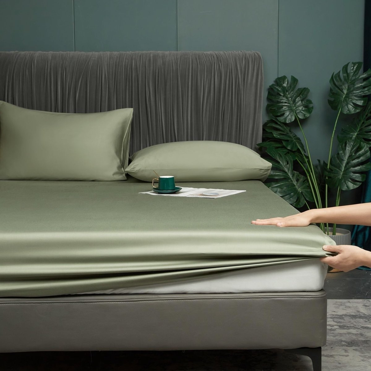 Omgoods - Fitted Sheet 180 x 200 cm - Bamboo in Saliegroen voor Matrassen tot 30 cm