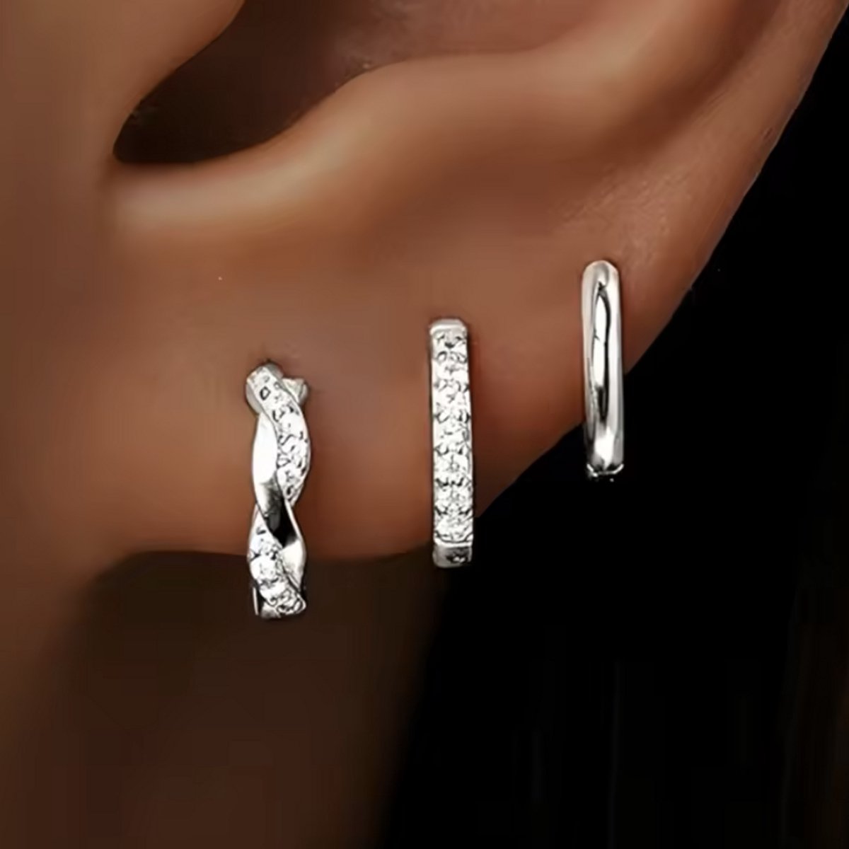 Oorbellen Set - 3 stuks - Kleur: Zilver - Luxe Oorbellen - Incl. Cadeauverpakking - Oorhangers / Oorring / Oorknopjes - Hoge Kwaliteit RVS - Stainless Steel / Roestvrijstaal - Verkleurt Niet - Oorbellen Set - Oorbellen Vrouwen / Dames