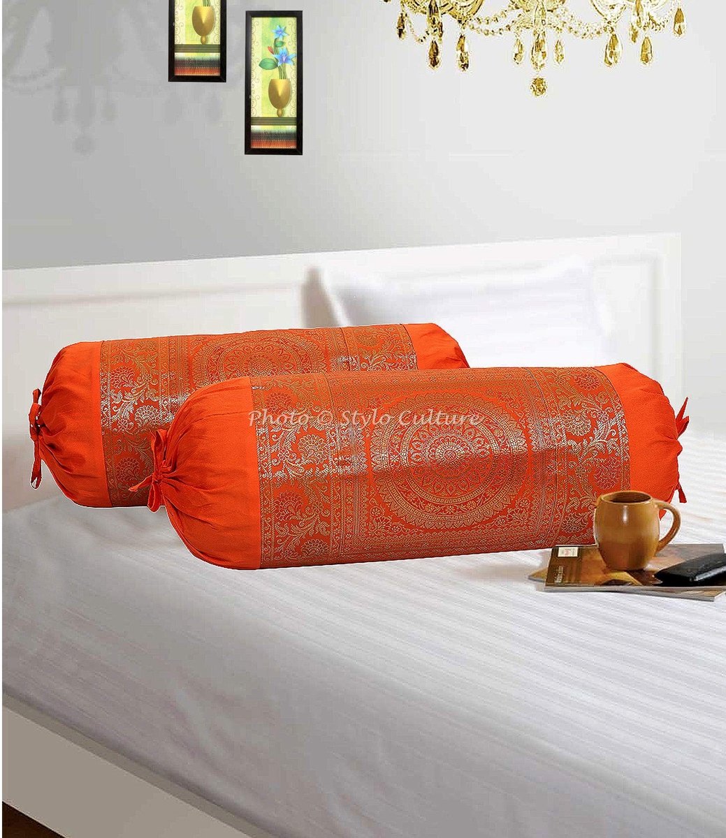 Omgoods - Etnische Polydupion Cylindrische Hotdog Kussenhoezen Set van 2 - Orange Jacquard