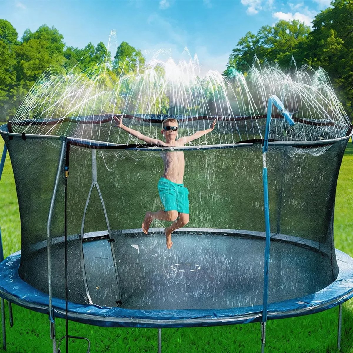 12 meter lange kindertrampoline met watersproeier, ideaal Geschikt voor buitenspelen en afkoelen in de tuin, perfect Geschikt voor waterpret in de zomer, eenvoudig te installeren.