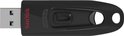 Zwarte SanDisk Cruzer Ultra USB 3.0 stick van 32GB met een gestructureerd grip-gedeelte en een sleutelhangergat.