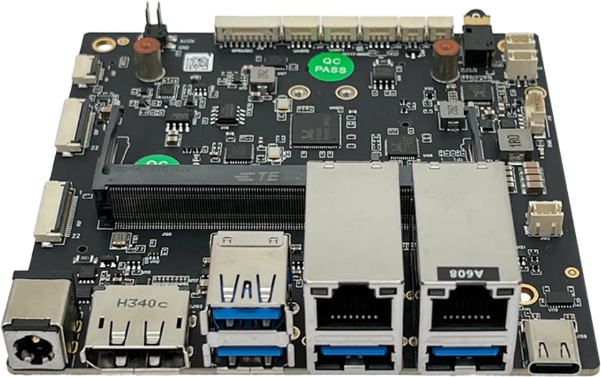 Image of Seeed - A608 Carrier Board voor NVIDIA Jetson Orin NX & Orin Nano - Compact industrieel ontwerp - Ideaal voor Edge AI toepassingen