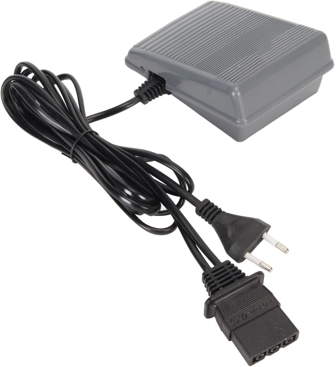 Dailygoods- Voetpedaal Duurzaam Kunststof - Antislip Ontwerp - EU-stekker - 220-240V - 0,45A - 1 stuk - 13,5 x 8,5 cm - Naaimachine Voetpedaal
