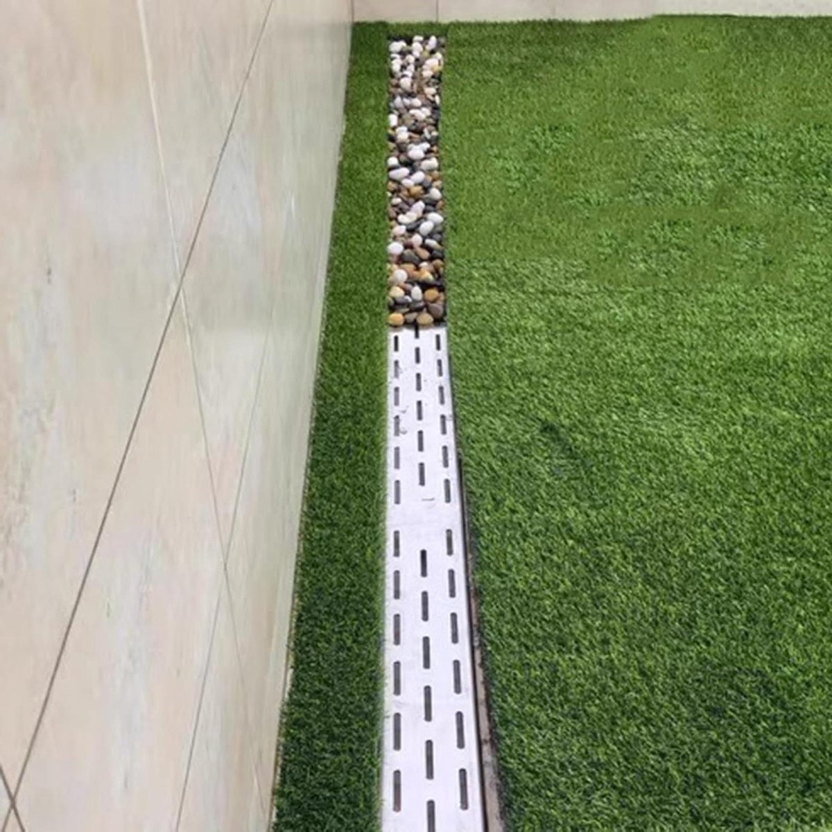 Drainage Systeem - Afvoer Rooster - Watermanagement Tuin - U-vormig Ontwerp - Efficiënte Afvoer - Grijs