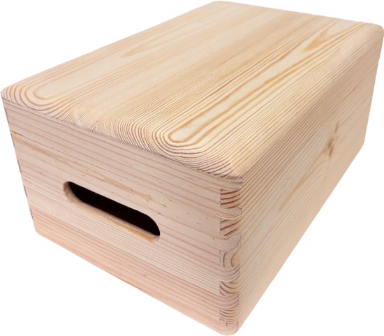 Houten kist met handgrepen, duimverbindingen en zichtbare houtnerf.