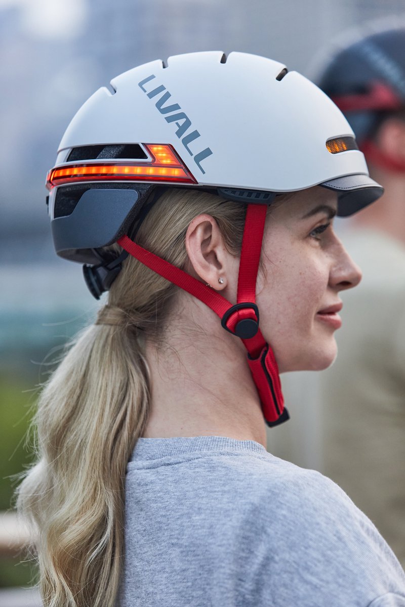 BH51M NSO II Sandstorm Grey L sizeSlimme Bluetooth-fietshelm met luidsprekers en ingebouwde microfoon, CE- en CPSC-gecertificeerd, fietshelm met slimme richtingaanwijzers en valdetectie, fietshelm met vizier voor volwassenen (heren en dames)