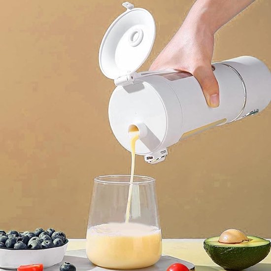 Draagbare Blender 700 ml - 12 RVS Messen - USB-C Oplaadbare Smoothie Maker - 4 Blendmodi voor Shakes Eiwitshakes Koffie en Smoothies - Zelfreinigend - Inclusief Extra Deksel - Blender To Go — afbeelding 4
