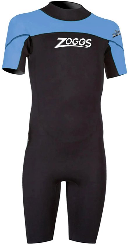 Zoggs wetsuit in zwart met blauwe korte mouwen en schouderdetails. Zoggs logo op de borst.