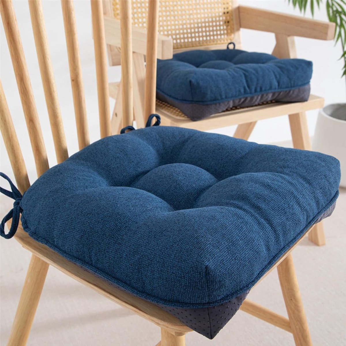 KZQ Set Van 2 Buitenstoelkussens Met Stropdassen Antislip Zitkussens Voor Keukenstoelen Hoge Dichtheid Schuim Zeeblauw 39x39 Cm
