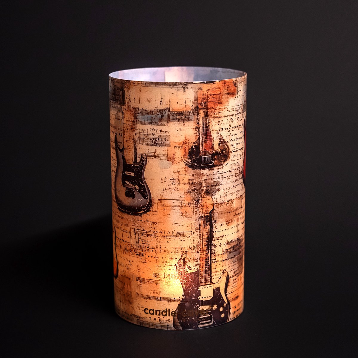 Candle-Cover - Guitars - trendy omhulsel voor (oplaadbaar) theelicht en waxinelicht - windlicht - 9 cm rond - 16 cm hoog