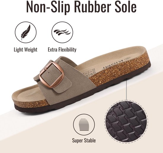 Taupe muiltje met verstelbare gesp, zachte kurken voetbed, extra flexibele en antislip rubberen zool.