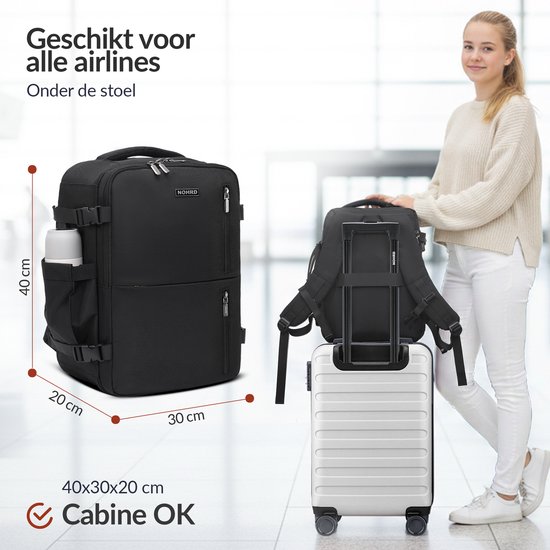 Zwarte NOHRD handbagage rugzak van 40x30x20 cm, geschikt voor onder de stoel en met laptopvak.
