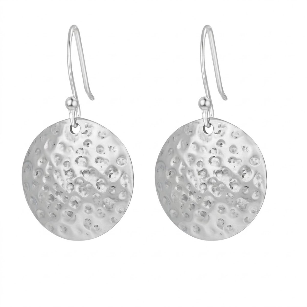 Zilverkleurige Dames oorbellen met Gehamerd Rond Design – Hangend Model met Haaksluiting