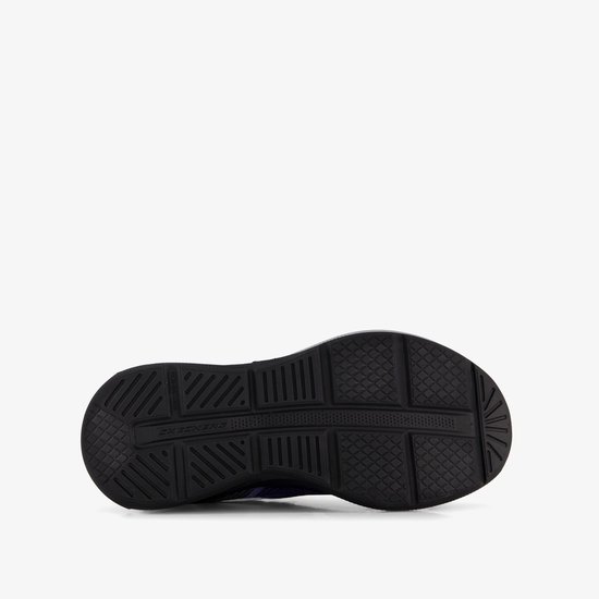 Zool van een sneaker met Skechers logo en profiel.