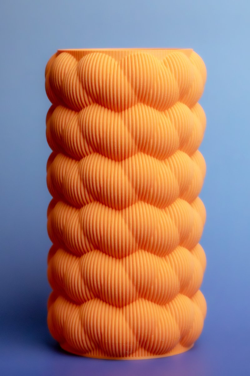 Botanical Bloemen Vaas Bubbles - Met geïntegreerde houder voor 17 stelen - Oranje - Maerc Design