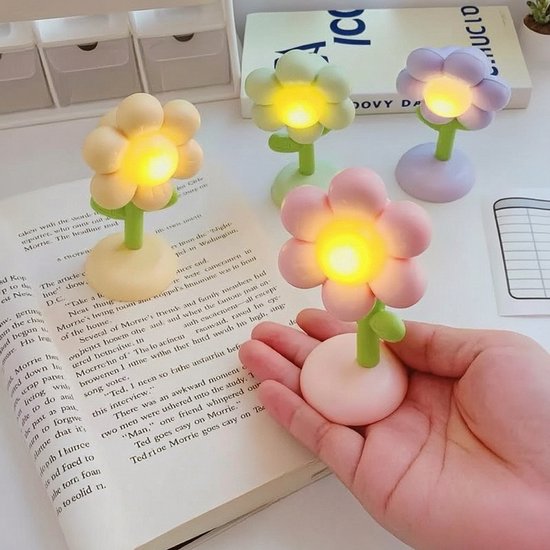 Namajunas - Nachtlampje - 4 stuks - Mini nachtlampje met magneet bevestiging - Creatieve bloem lamp als decoratiestuk - Tafel decoratie - Bureau decoratie - Nachtlamp - Bedlampjes slaapkamer nachtkast - Cadeau voor scholieren en kinderen van Namajunas — afbeelding 5