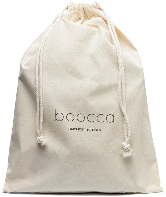 Crème canvas draagtas met 'beocca BAGS FOR THE BOLD' logo en touwsluiting.
