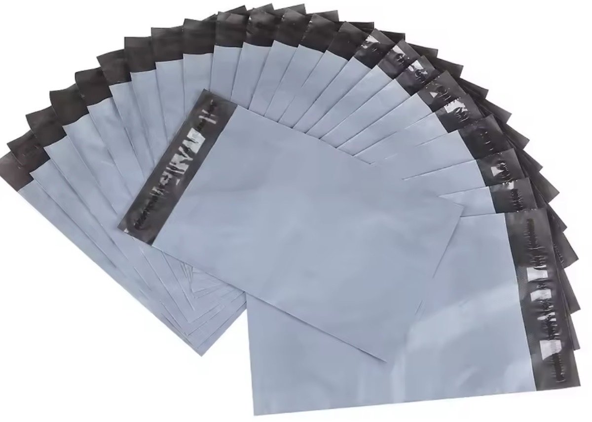 100 STUKS VERZENDZAKKEN ( 20x30 )