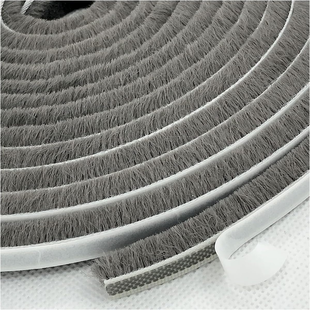 Borsteltochtstrip, Afmetingen 10m(L) × 9 mm(B) × 9 mm(D) grijs | Borstel Tochtafdichting, luchtstopper tegen Tocht voor Schuiframen en Buitendeuren, Water- en Stofbestendige Afdichtstrip