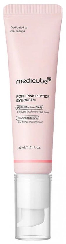 Roze Medicube PDRN Pink Peptide Eye Cream tube met witte pomp en transparante dop. Tekst: 'Dedicated to real results'.