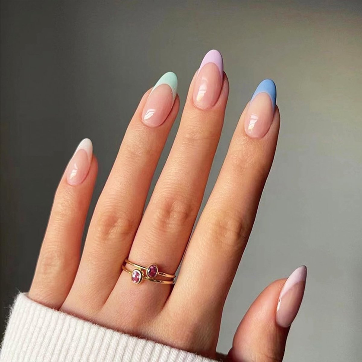 Dailygoods - Kunstnagels - Regenboog-nagels - Glanzend en kleurrijk - Ovaalmodel - 24 stuks - Geschikt voor elke gelegenheid - Pastelkleurig
