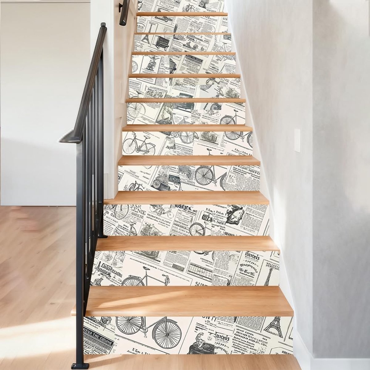Dailygoods- Trapstickers Vintage Krantenpatroon - 15 Stuks - Waterdicht - Zelfklevend - Trapdecoratie - 100 x 18 cm - Elegant Design - Muursticker
