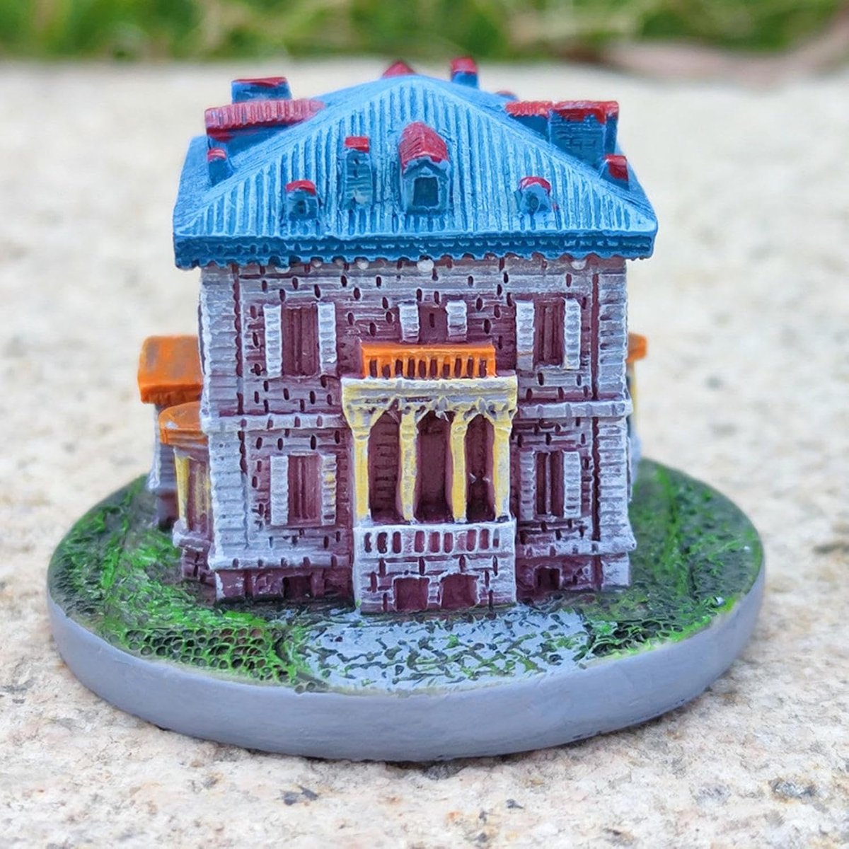 Miniatuur huisje - Sprookjesvilla Tuin - Decoratie aanleggen - Fijn vakmanschap - 5.5 cm breed - Niet gespecificeerd