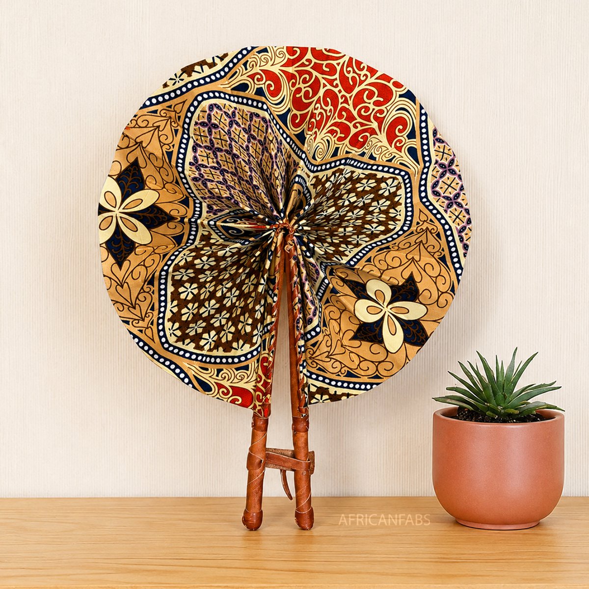 Afrikaanse handwaaier - Ankara print waaier - Beige Rood Kyeremeh