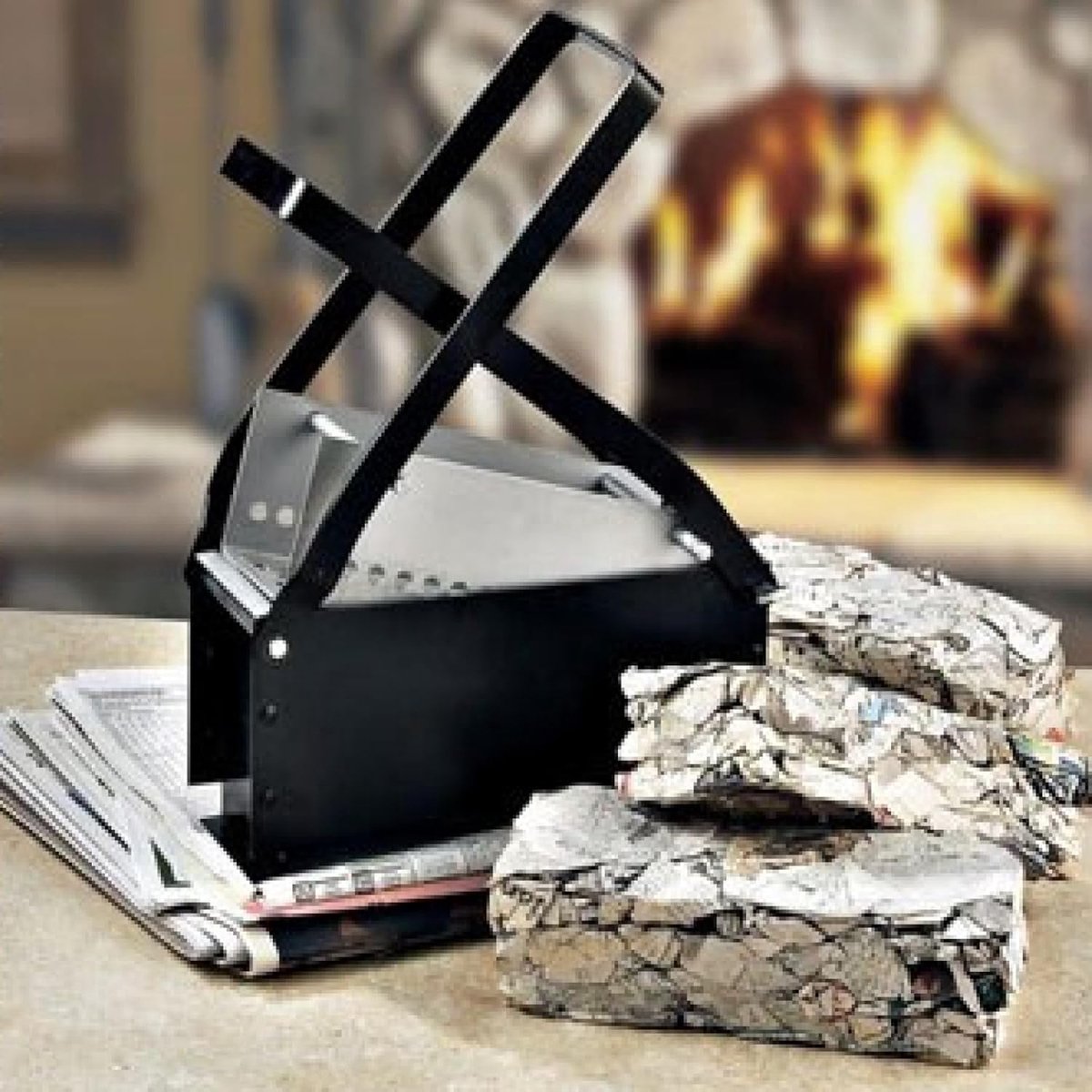 SnelShoppen - Paper Log Briquette Maker - Papier Brikettenmaker - Sterk en Duurzaam - Ijzer - 25.7x12.7x8.2cm - Voor Verwarming Haard en Kachel