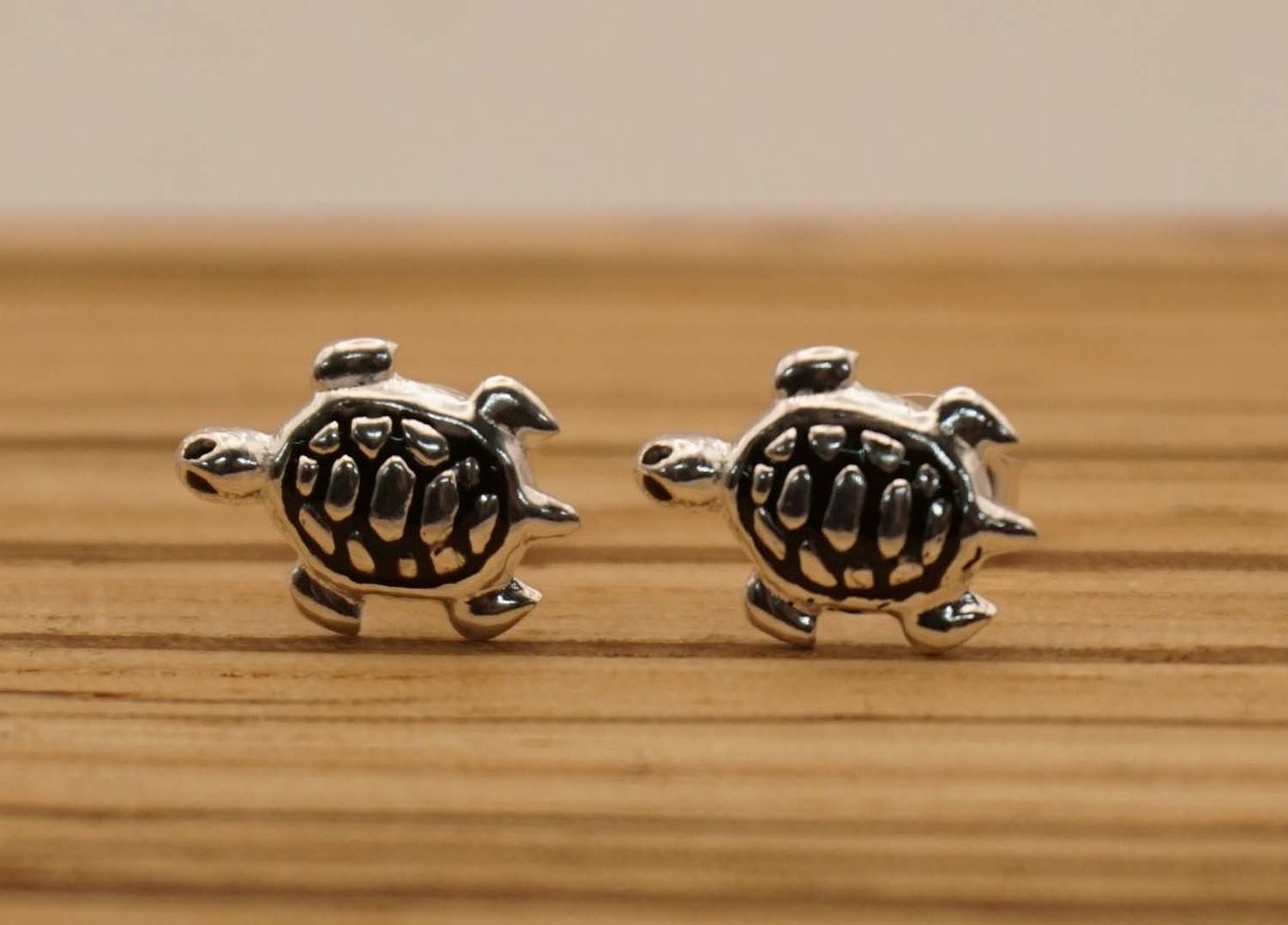 Sterling zilveren oorknopjes schildpad - kleine zilveren schildpadden oorknoppen - oorbelletjes schildpad - silver turtel earrings - zeedieren oorknopjes