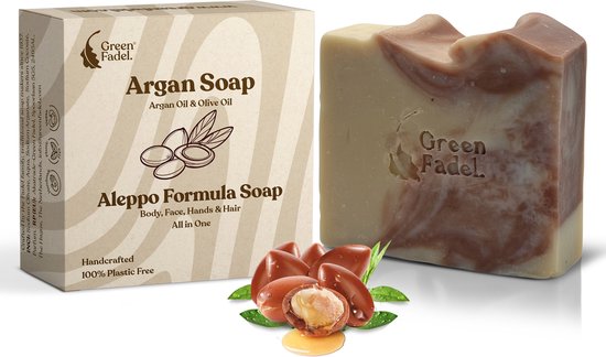 Savon Aleppo Green Fadel à l'huile d'olive et d'argan, fait main, emballé avec des fruits d'argan.
