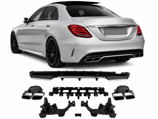 Zilveren Mercedes-Benz C-Klasse W205 Sedan met matzwarte diffusor, chroomuitlaten en losse auto-onderdelen.