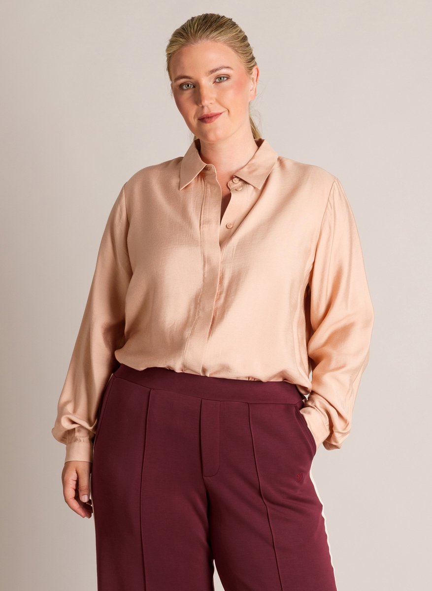 YEST CURVE Judit Essential Blouses - Warm Beige - maat 1(48)