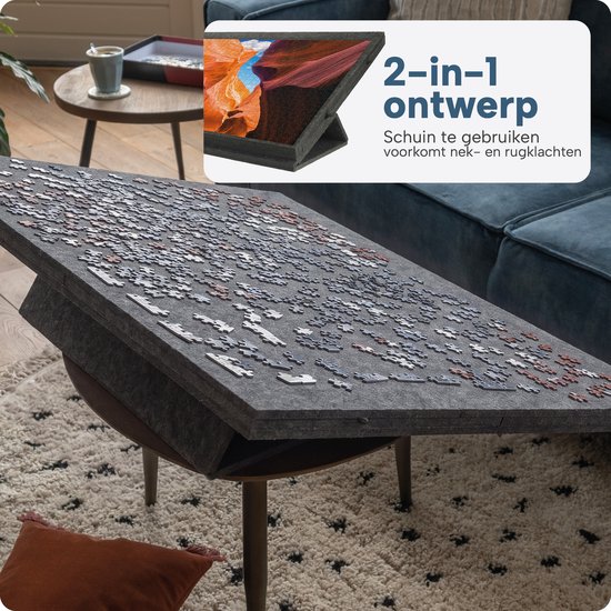 Schuin verstelbaar 2-in-1 puzzelbord van vilt om nek- en rugklachten tijdens het puzzelen te voorkomen.