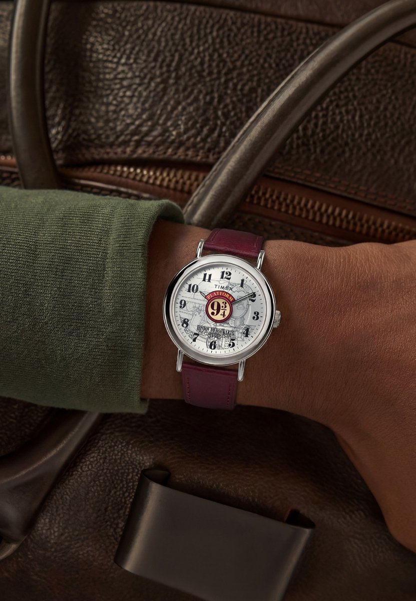Timex Harry Potter X Timex Weekender Platform 9 3/4 37Mm Leather Strap Watch Quartz Analoog Horloge Rood Kast Gemaakt Van 100% Roestvrij Staal En Een Armband Van 100% Leer 37 TW2Y76200YH