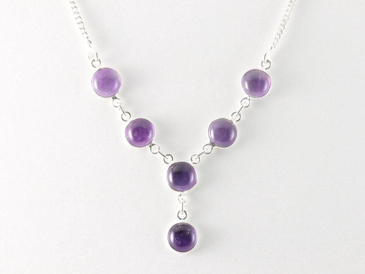 Fijne zilveren ketting met amethist
