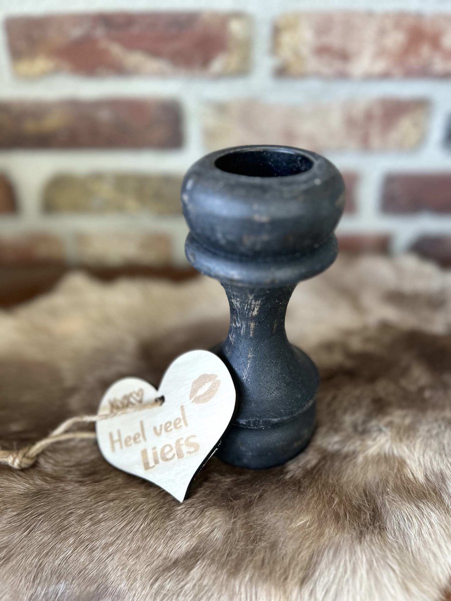 Creaties van hier – kandelaar - 15,5x7cm - black wash - met houten hartje