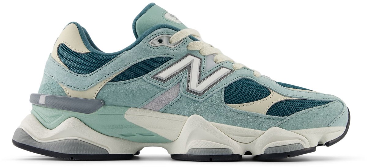 New Balance 9060 - Sneakers - Maat 44.5 - New Spruce/Salt Marsh / Groen Beige - 9060 - Lifestyle - Unisex Sneakers