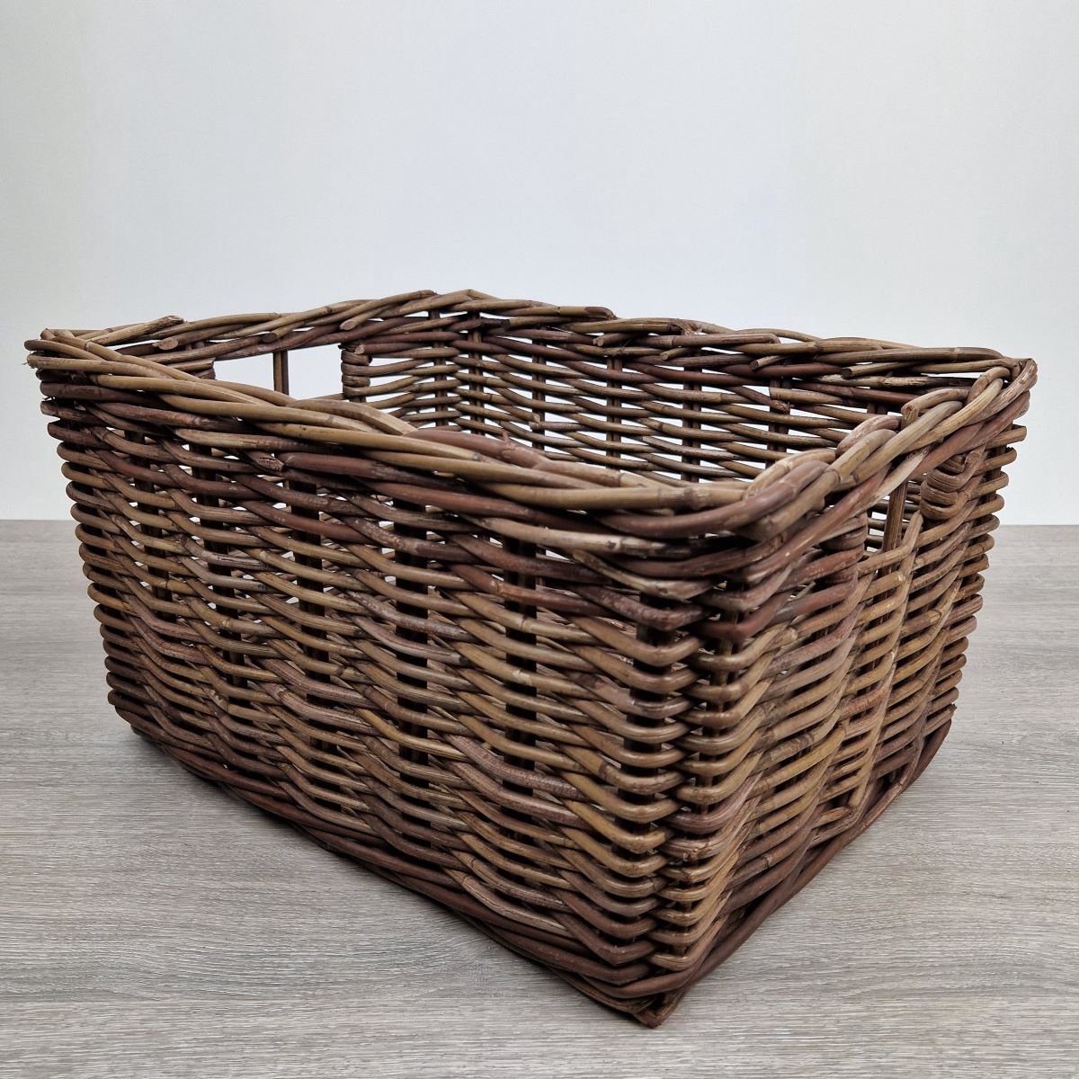 Fietsmand - 45x35xH25 cm - Riet - Rotan - Brown - Handgrepen - Met Tyraps