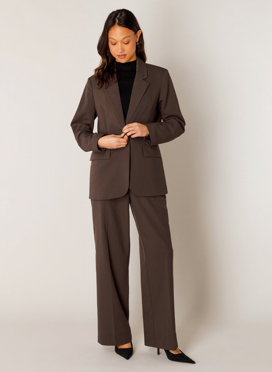 BASE LEVEL Yella Blazers - Brown - maat 44